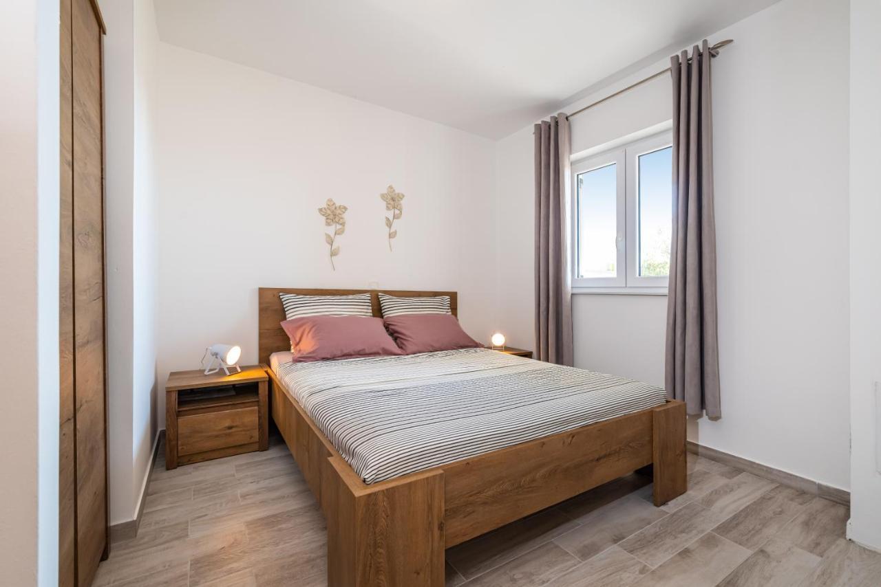House Of Dalmatia Apartamento Pakoštane Exterior foto