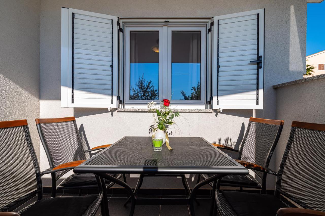 House Of Dalmatia Apartamento Pakoštane Exterior foto