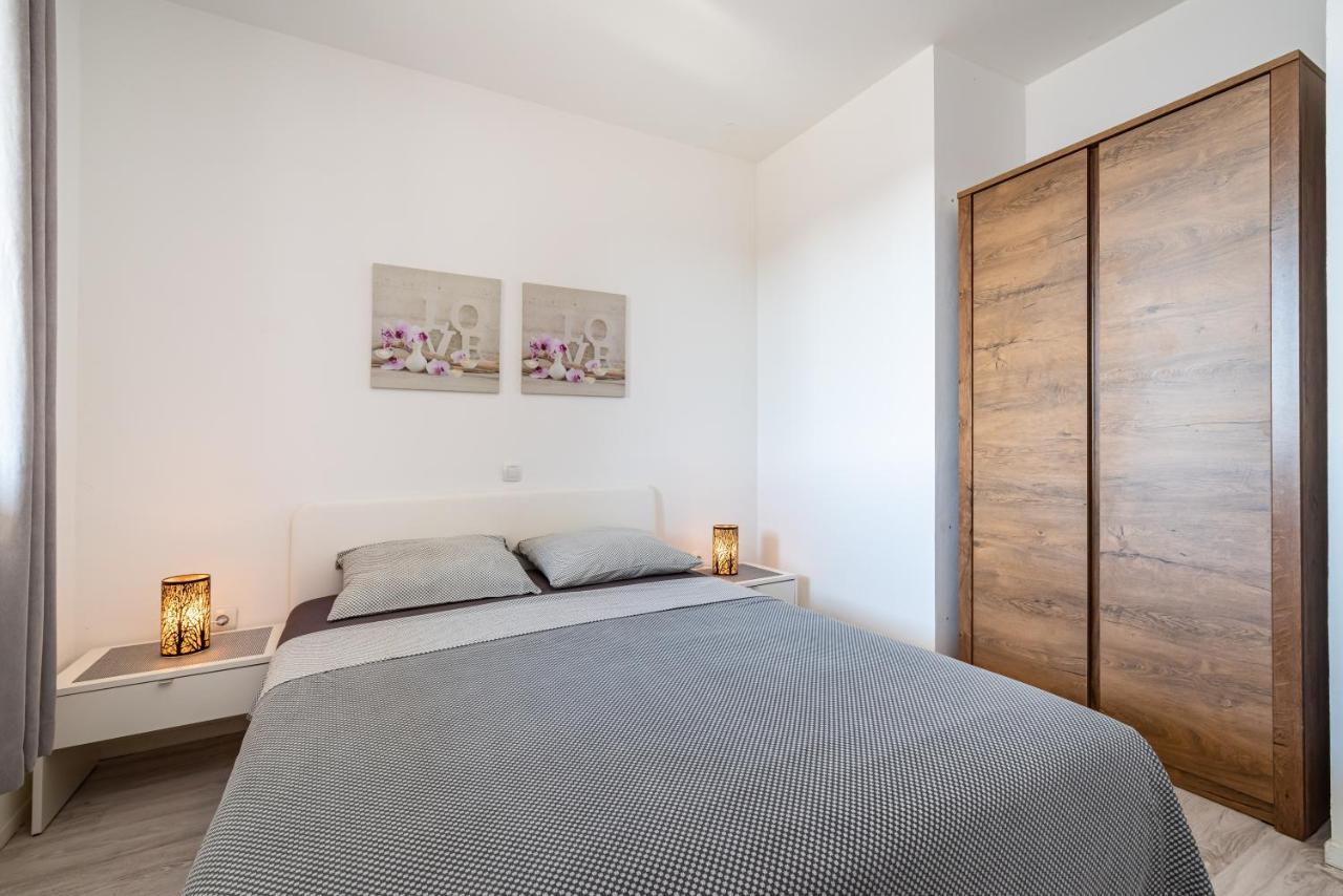 House Of Dalmatia Apartamento Pakoštane Exterior foto