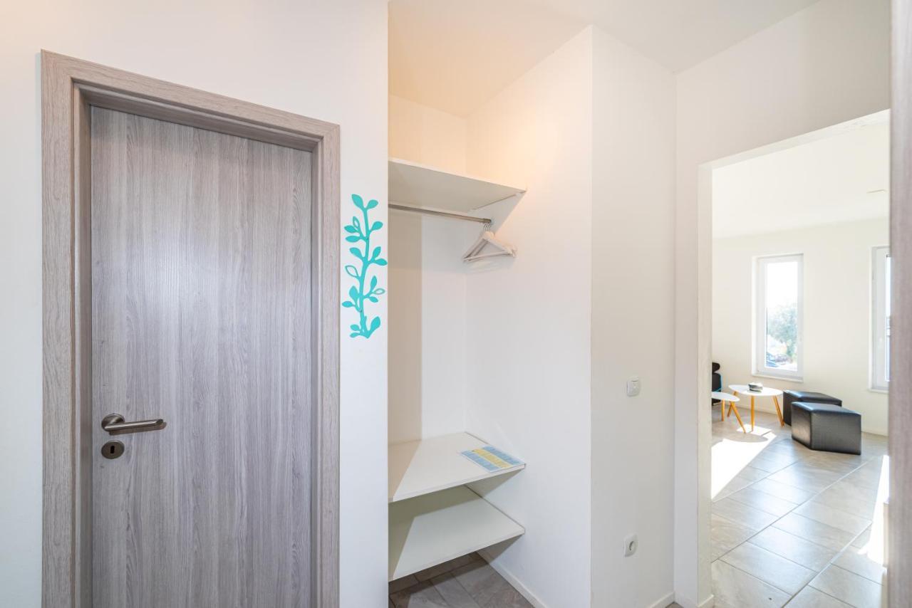 House Of Dalmatia Apartamento Pakoštane Exterior foto