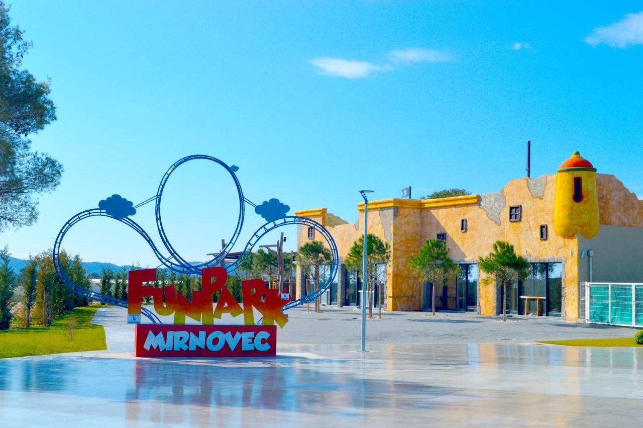 House Of Dalmatia Apartamento Pakoštane Exterior foto